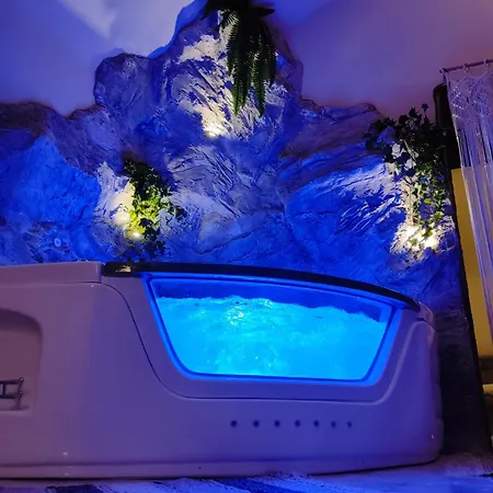 Ethnic Cave * Rhodes City