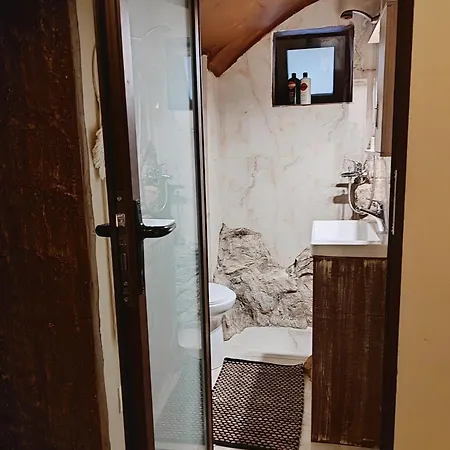 Ethnic Cave Apartment Rhodes City