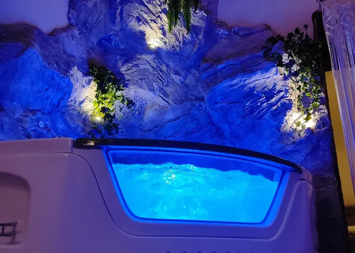 Ethnic Cave * Rhodes City